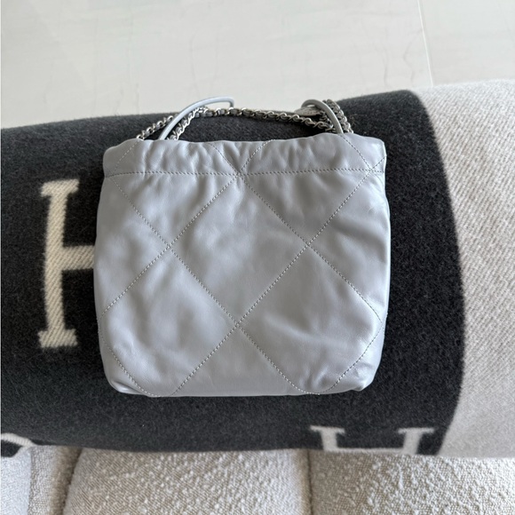 Chanel 22 mini - Picture 2 of 7